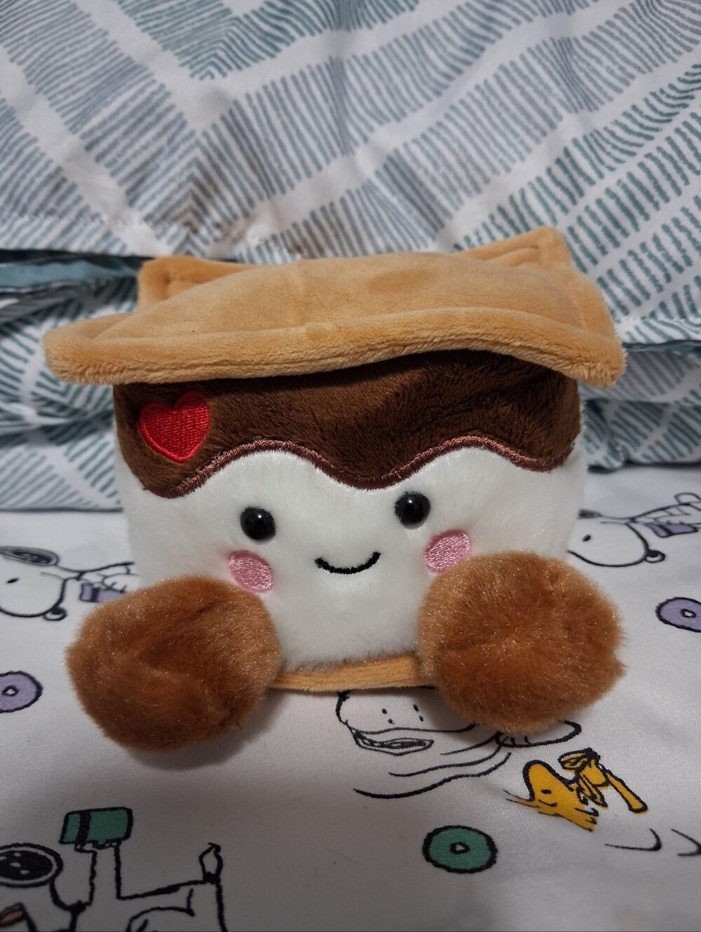 Palm Pals Fudgey Heart S'more Plush Stuffed Toy
